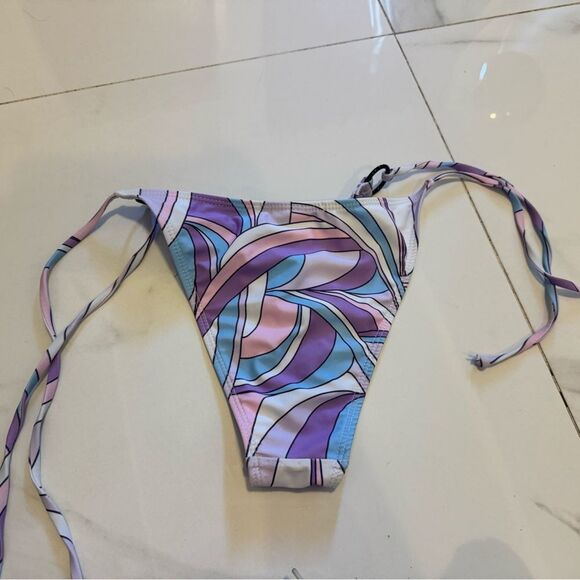 Missguided Pastel Swirl Bikini Bottom #21 - Picture 2 of 3